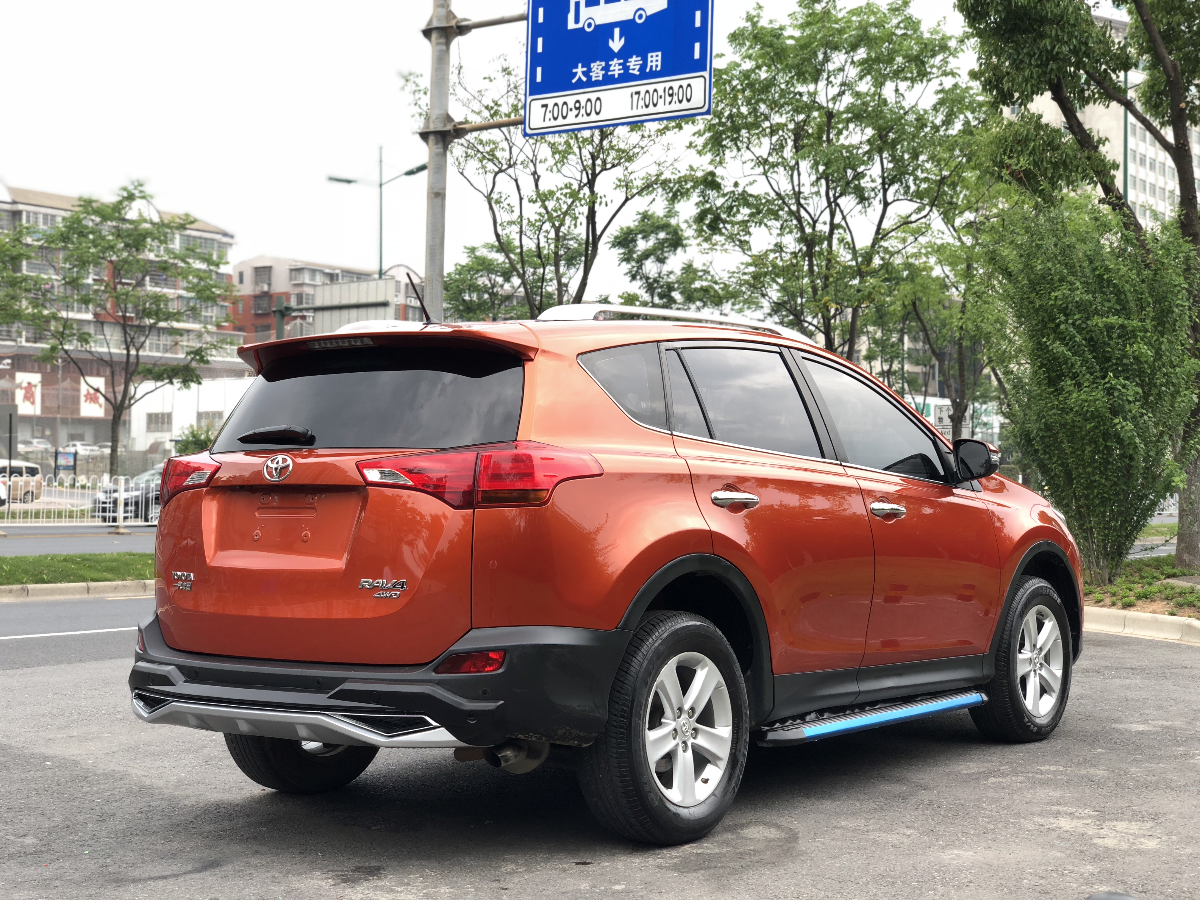 تويوتا راف4 2013 2.5L ناقل حركة أوتوماتيكي 4WD Elite Edition