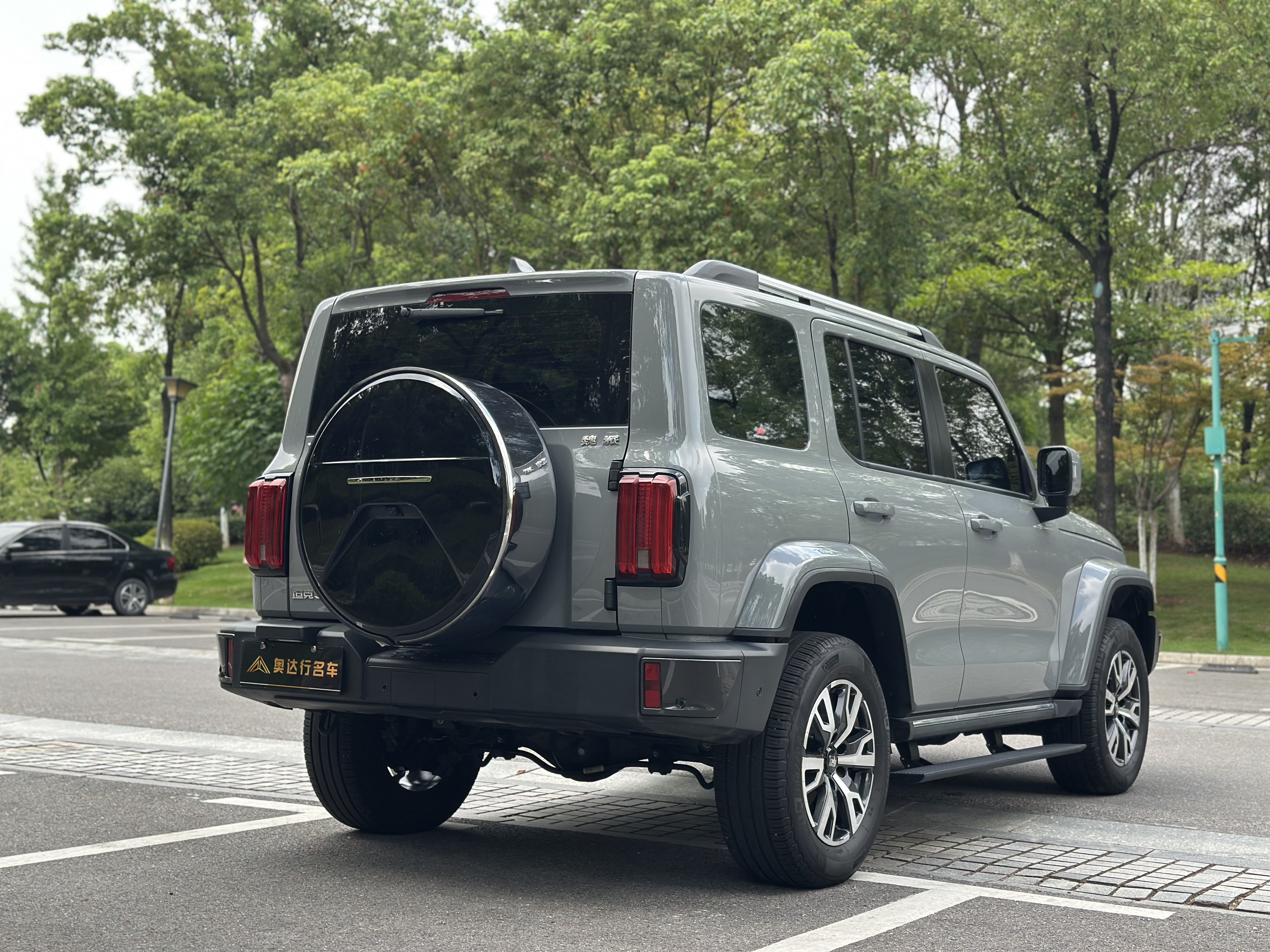 Tank 300 2022 Urban Edition 2.0T أنيقة للغاية