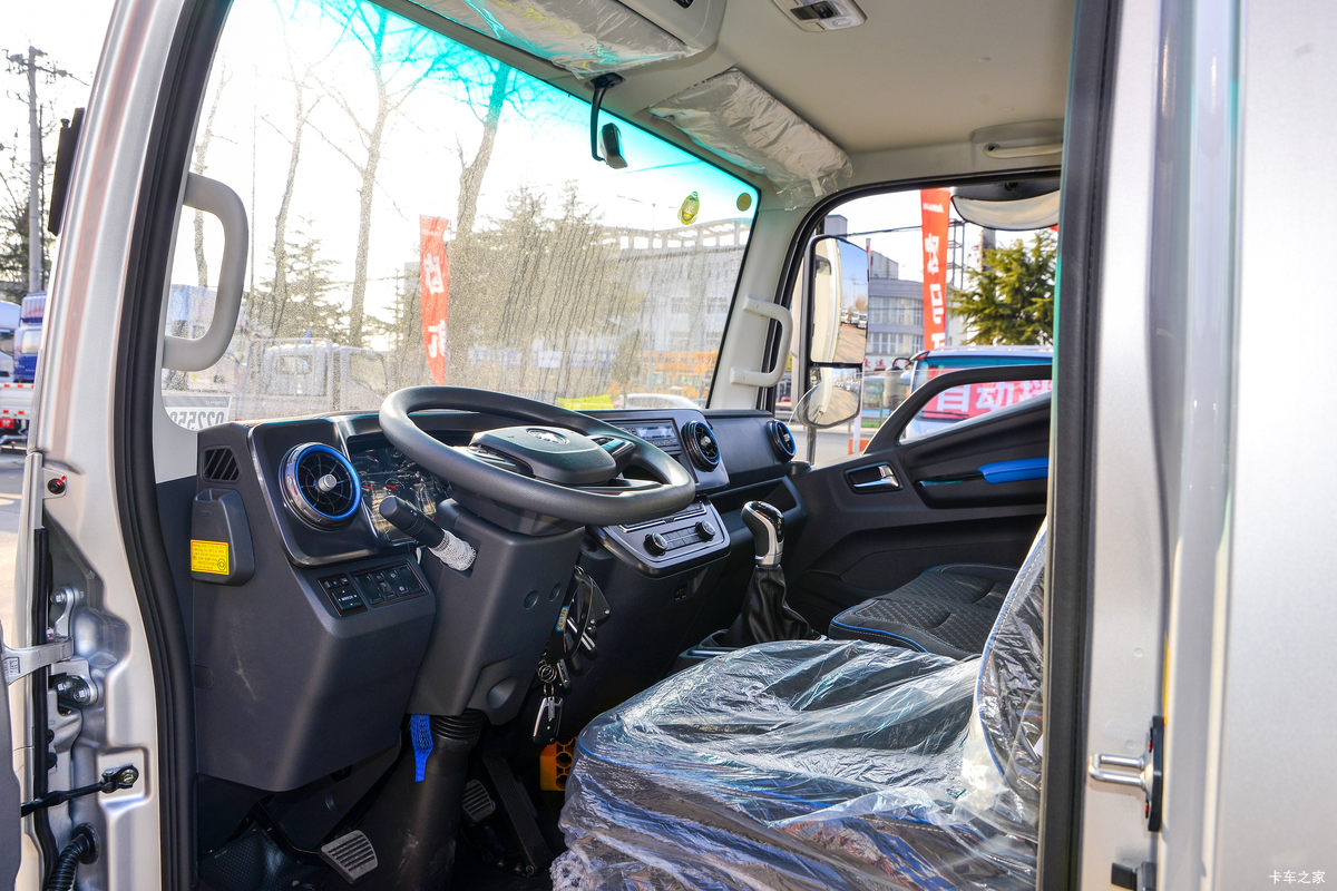 Foton 2025 Euro Mark RHD، LHD صندوق ديزل، سكك حديدية، مركبة نقل مبردة