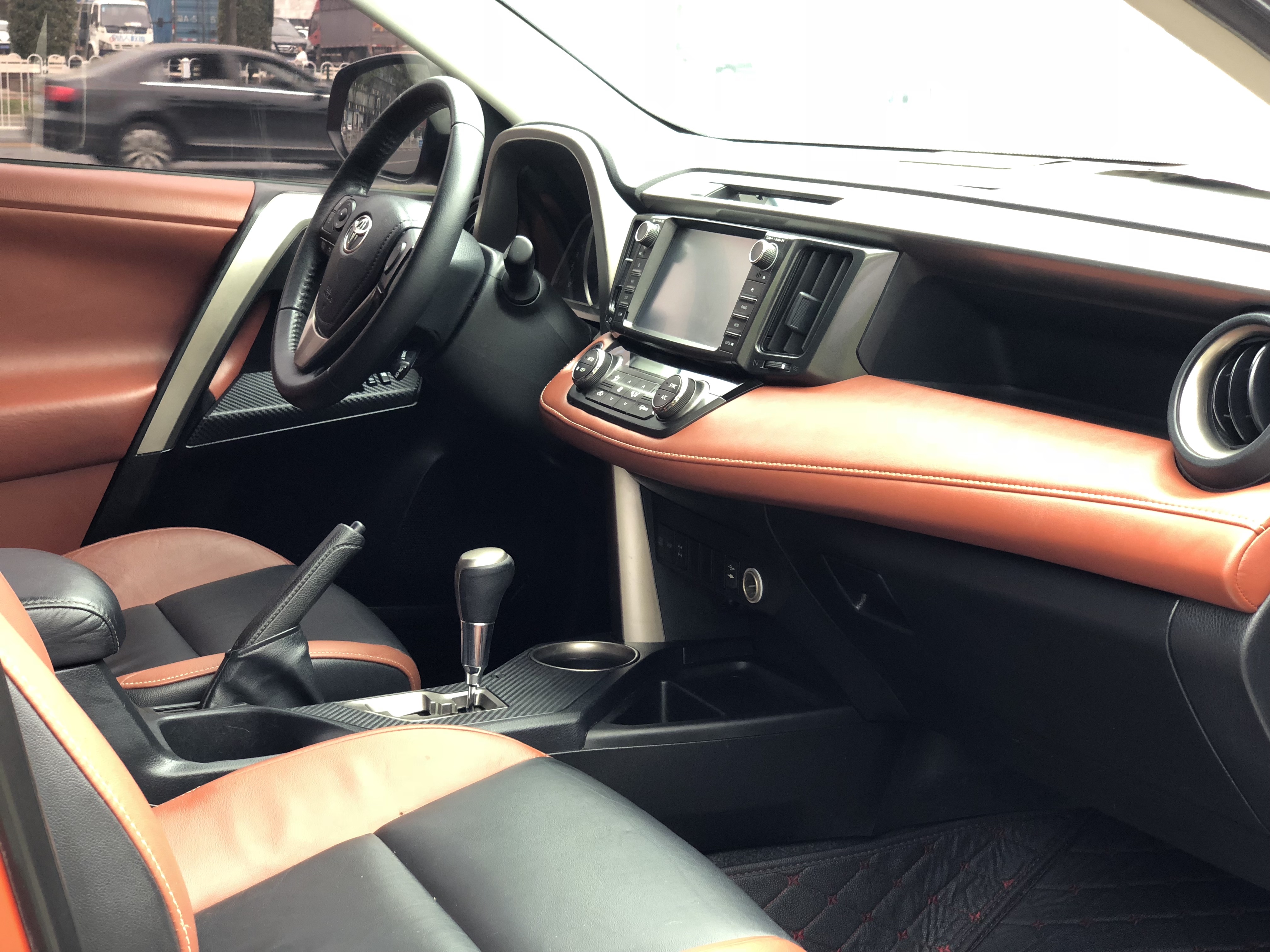 تويوتا راف4 2013 2.5L ناقل حركة أوتوماتيكي 4WD Elite Edition
