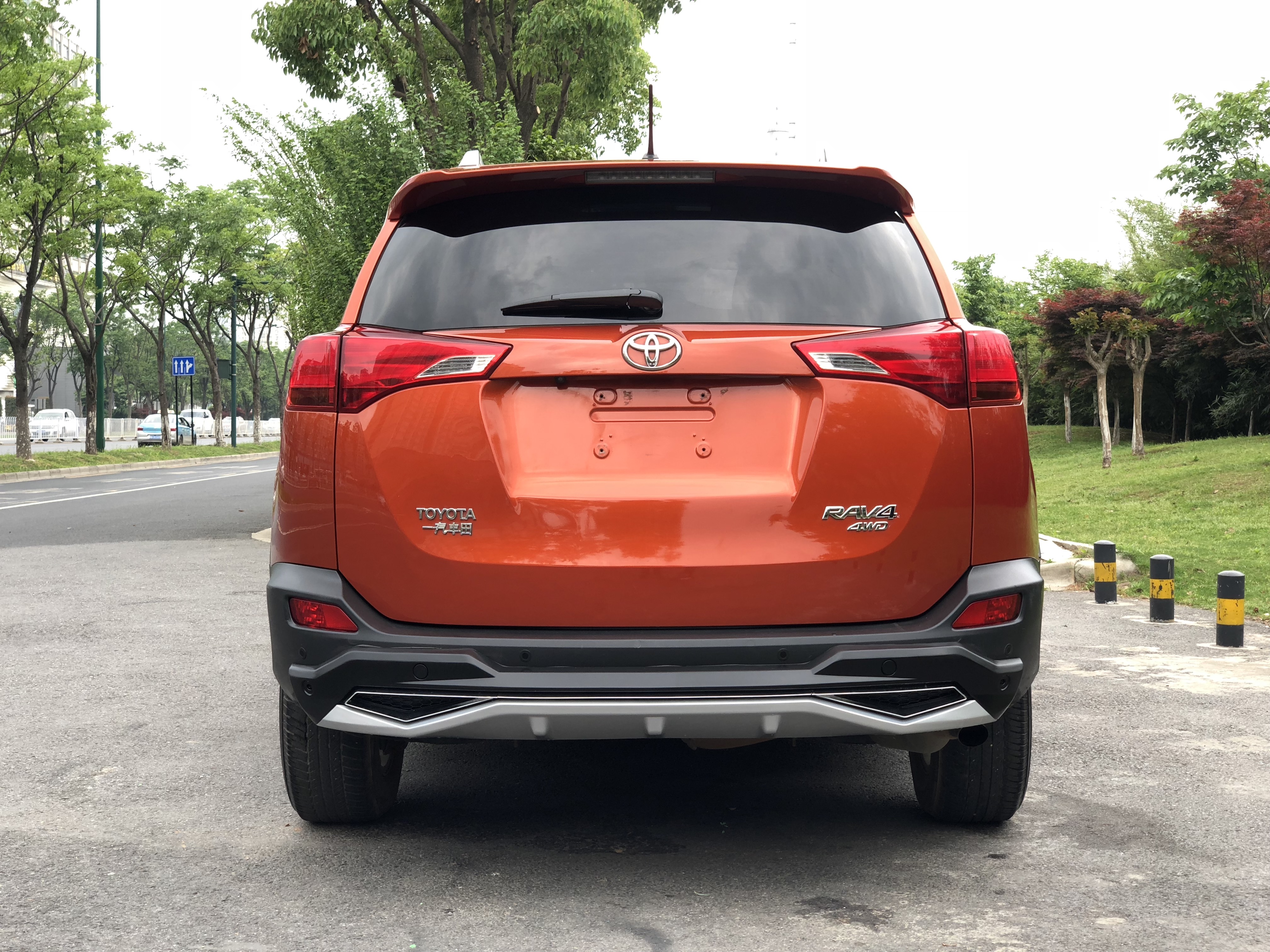 تويوتا راف4 2013 2.5L ناقل حركة أوتوماتيكي 4WD Elite Edition