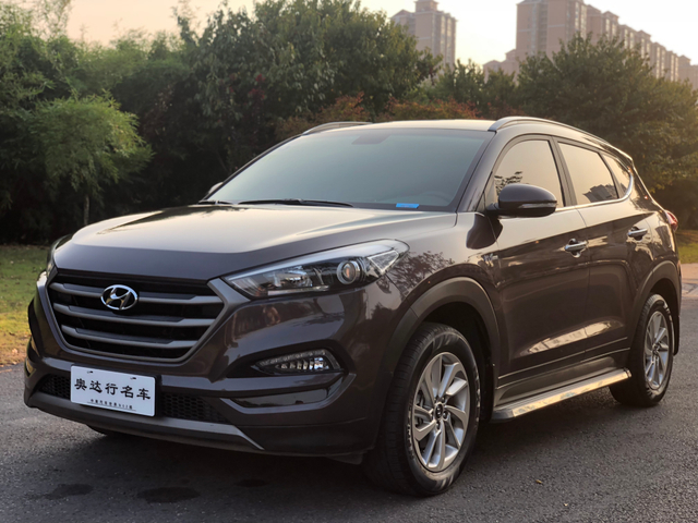 هيونداي توسان 2015 1.6T Dual Clutch Two Wheel Drive Intelligent Model