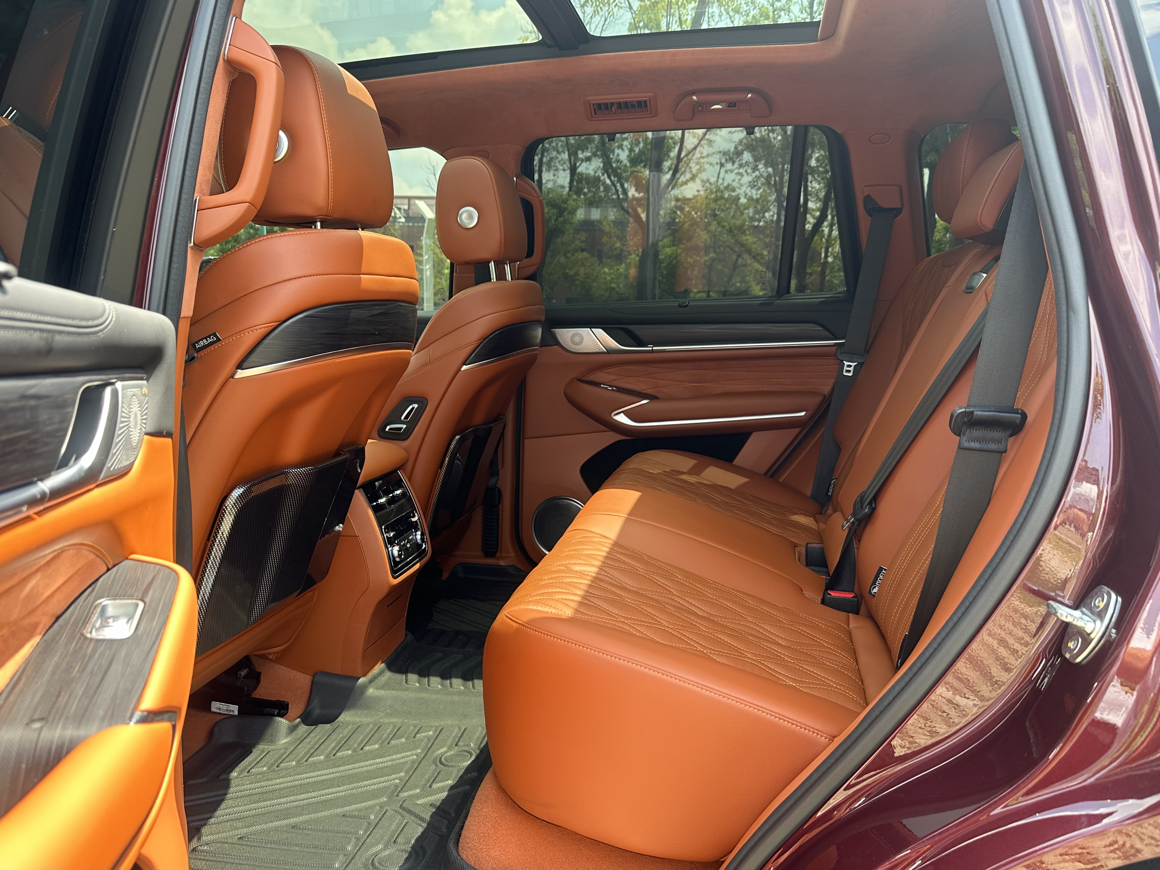 تانك 500 2022 3.0T High End Custom Edition 5 مقاعد