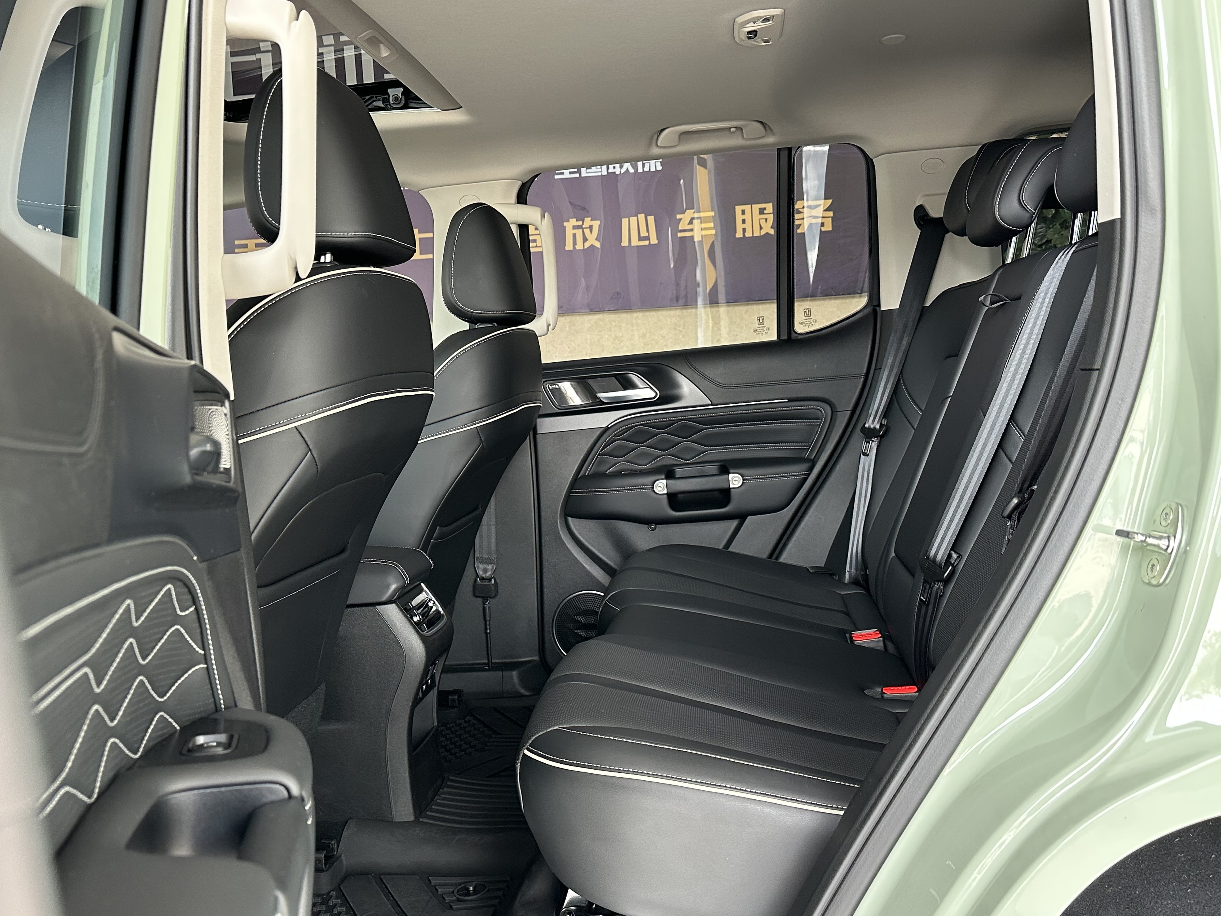 تانك 300 2022 City Edition 2.0T أنيقة للغاية